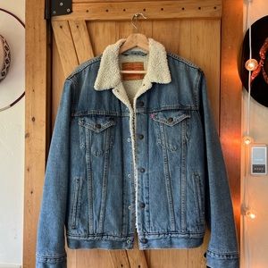 Levi Sherpa-Lined Denim Jacket